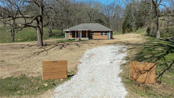 4091 BEAR HOLLOW RD, PINEVILLE, MO 64856, photo 3 of 48