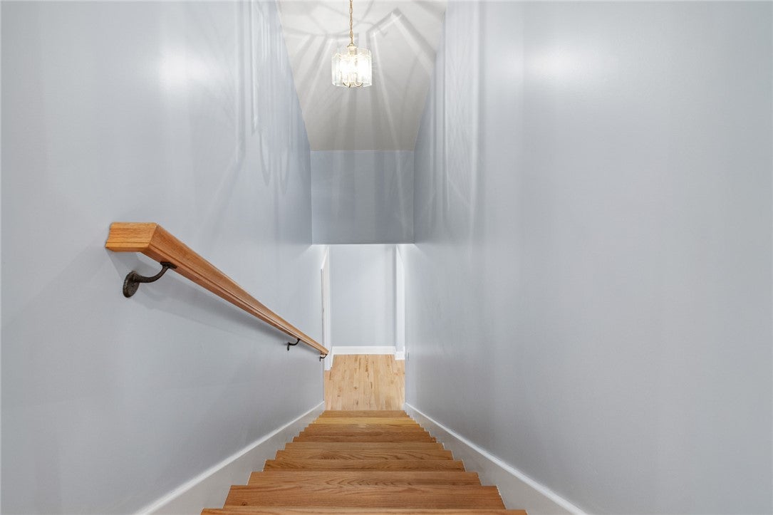 Marshall, Arkansas, 72650, United States, 6 Bedrooms Bedrooms, ,6 BathroomsBathrooms,Residential,Active,2006844