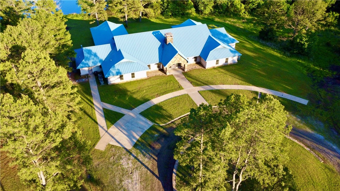 Mulberry, Arkansas, 72947, United States, ,33 BathroomsBathrooms,Residential,Active,1853290