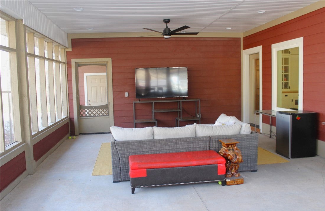 Springdale, Arkansas, 72764, United States, 4 Bedrooms Bedrooms, ,5 BathroomsBathrooms,Residential,Active,2026471