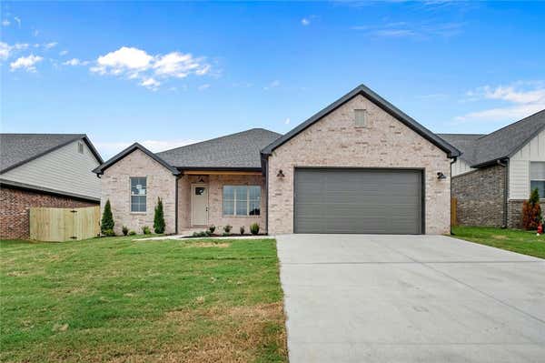 180 N EAGLE MOUNTAIN ST, PRAIRIE GROVE, AR 72753 - Image 1