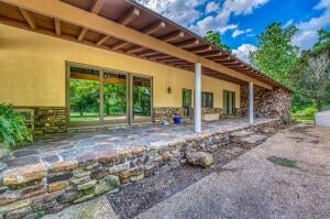 Harrison, Arkansas, 72601, United States, ,5 BathroomsBathrooms,Residential,Active,1770132