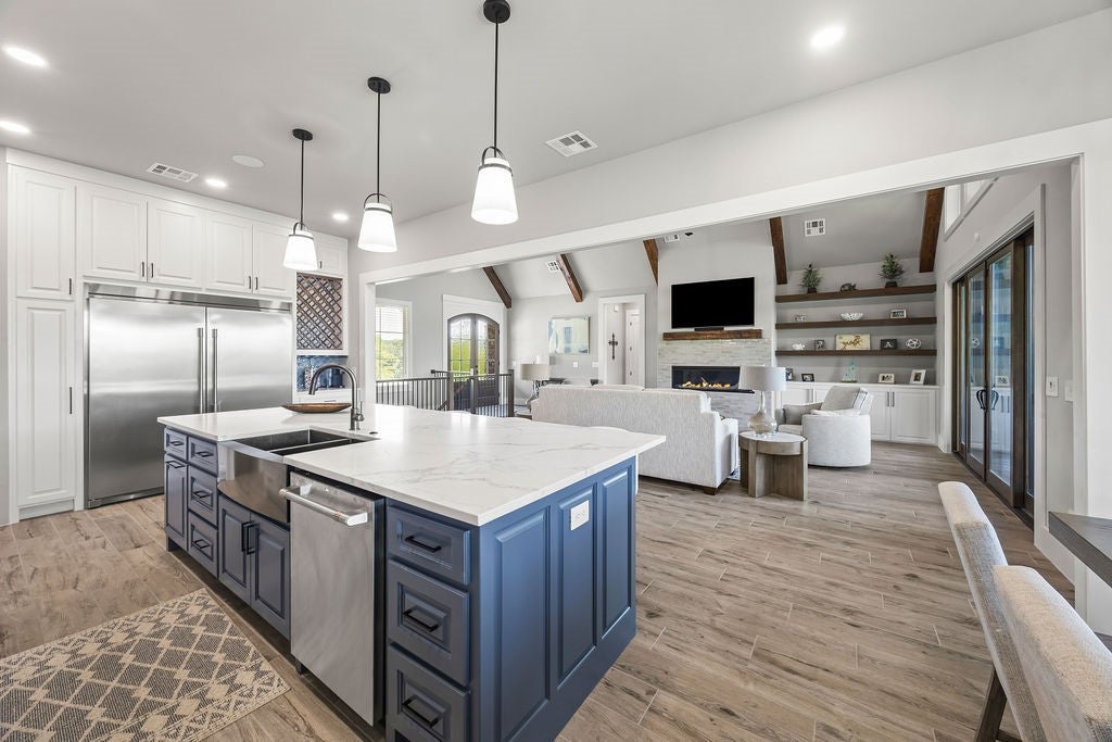 Garfield, Arkansas, 72732, United States, 6 Bedrooms Bedrooms, ,6 BathroomsBathrooms,Residential,Active,2010167