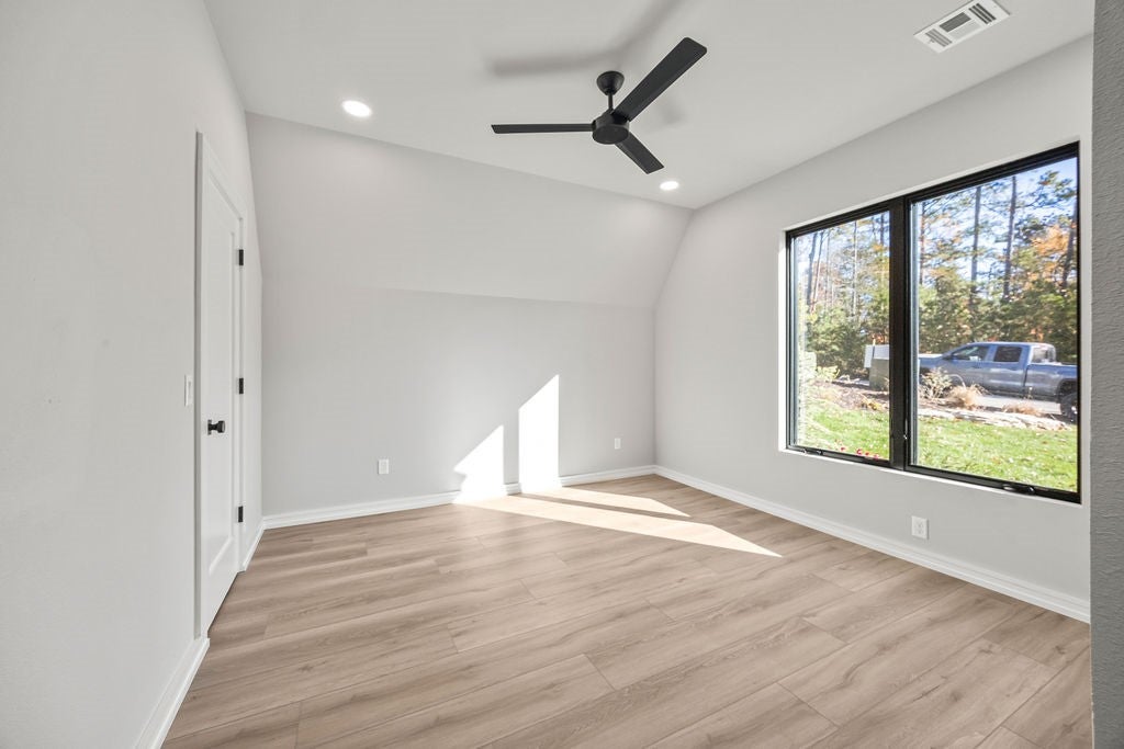 Rogers, Arkansas, 72756, United States, 3 Bedrooms Bedrooms, ,2 BathroomsBathrooms,Residential,Active,1990622