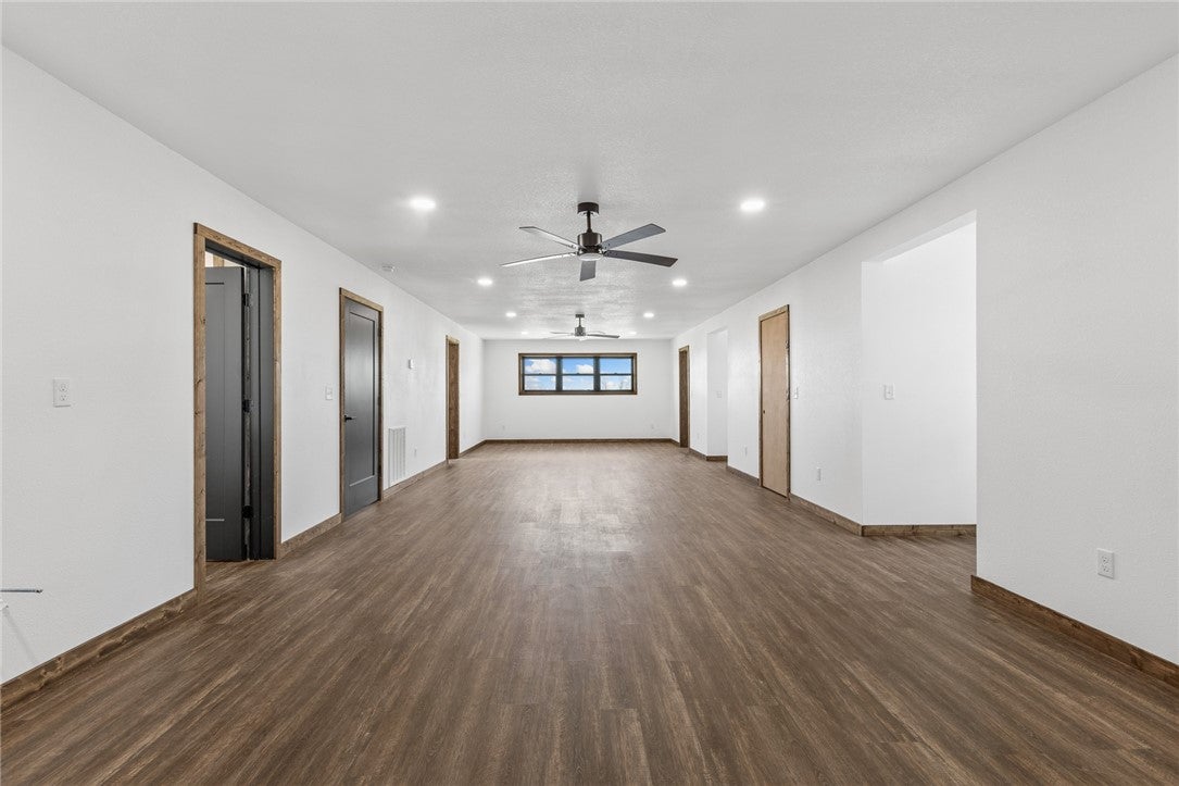 Everton, Arkansas, 72633, United States, 4 Bedrooms Bedrooms, ,5 BathroomsBathrooms,Residential,Active,1748808
