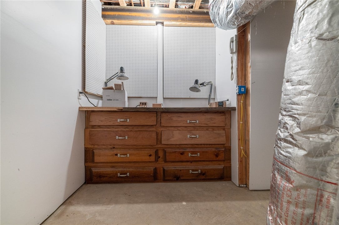 Marshall, Arkansas, 72650, United States, 6 Bedrooms Bedrooms, ,6 BathroomsBathrooms,Residential,Active,2006844