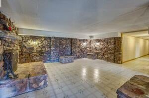 Harrison, Arkansas, 72601, United States, ,5 BathroomsBathrooms,Residential,Active,1770132