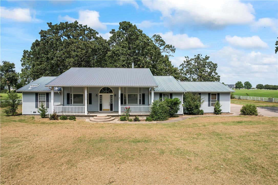 21114 W HIGHWAY 62, LINCOLN, AR 72744, photo 1 of 36