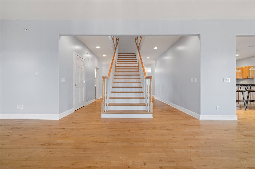 Marshall, Arkansas, 72650, United States, 6 Bedrooms Bedrooms, ,6 BathroomsBathrooms,Residential,Active,2007213