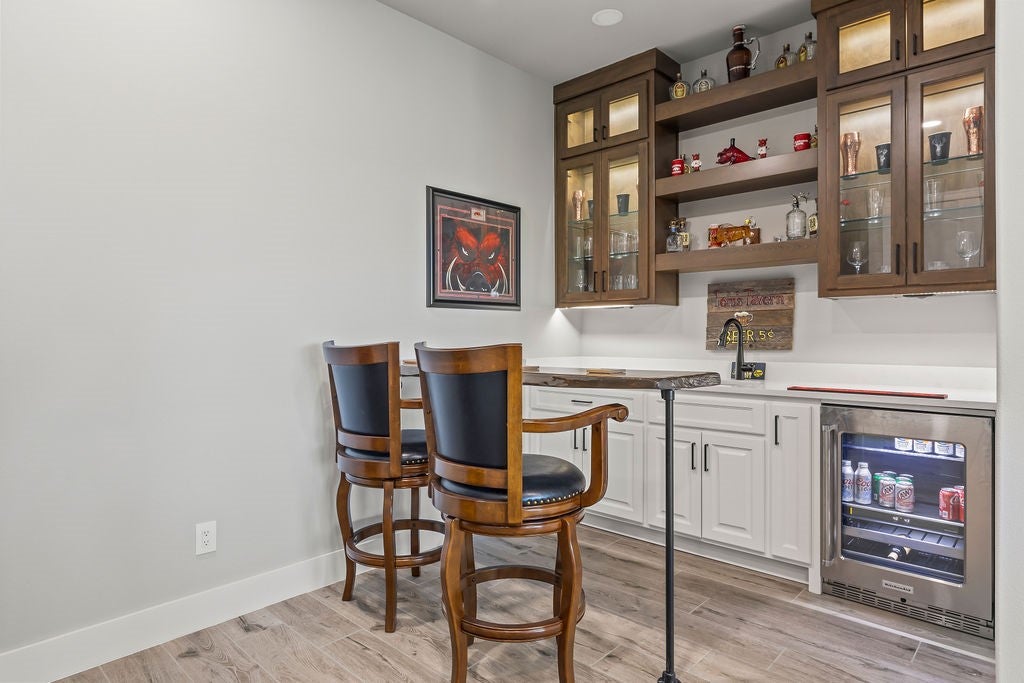 Garfield, Arkansas, 72732, United States, 6 Bedrooms Bedrooms, ,6 BathroomsBathrooms,Residential,Active,2010167