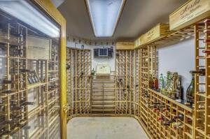 Harrison, Arkansas, 72601, United States, ,5 BathroomsBathrooms,Residential,Active,1769947