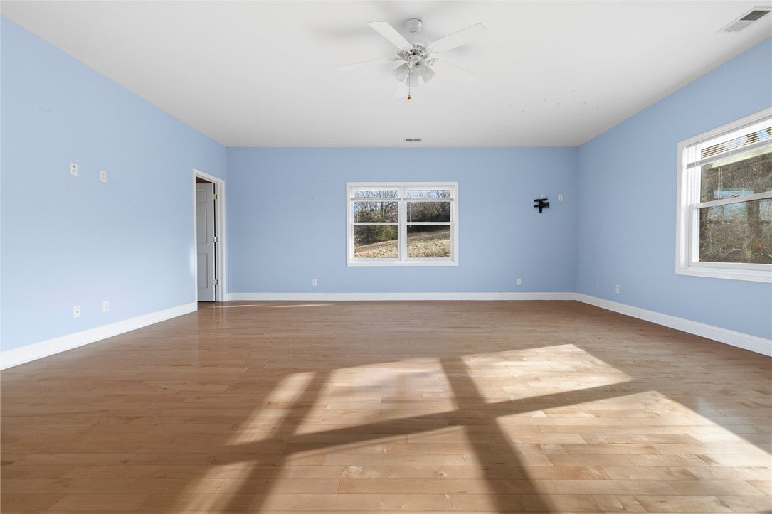 Marshall, Arkansas, 72650, United States, 6 Bedrooms Bedrooms, ,6 BathroomsBathrooms,Residential,Active,2007213