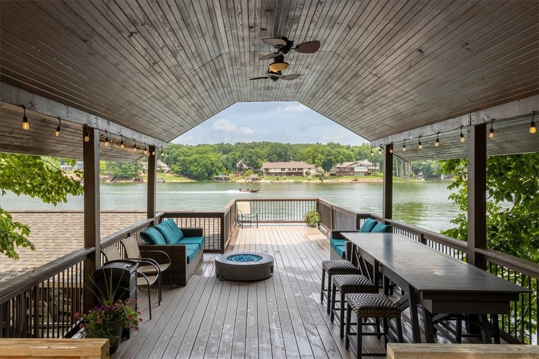 Bella Vista, Arkansas, 72715, United States, ,4 BathroomsBathrooms,Residential,Active,1849205