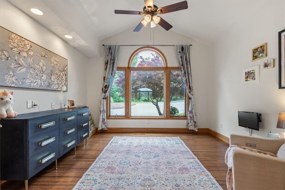 Bella Vista, Arkansas, 72715, United States, ,4 BathroomsBathrooms,Residential,Active,1849205