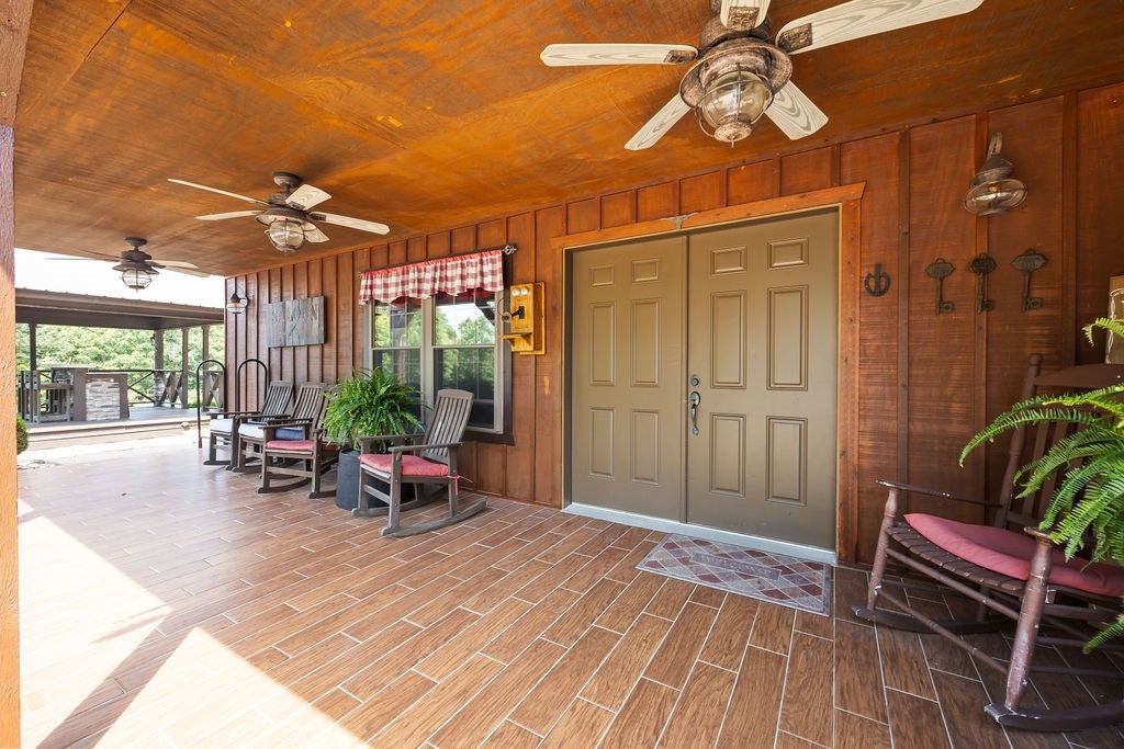 Gravette, Arkansas, 72736, United States, ,3 BathroomsBathrooms,Residential,Active,1849524