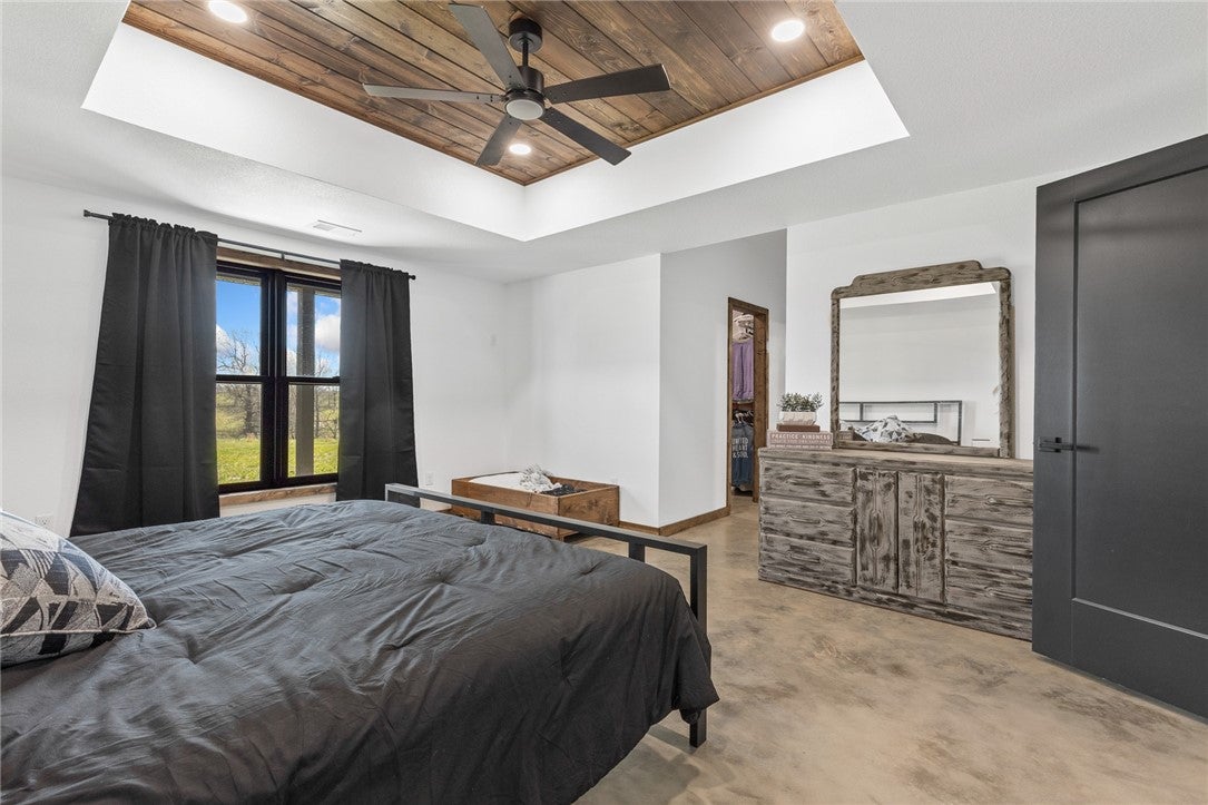 Everton, Arkansas, 72633, United States, 4 Bedrooms Bedrooms, ,5 BathroomsBathrooms,Residential,Active,1748808