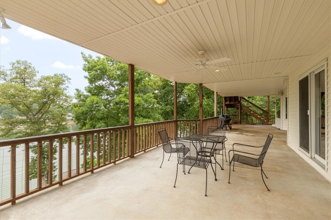 Bella Vista, Arkansas, 72715, United States, ,4 BathroomsBathrooms,Residential,Active,1849205