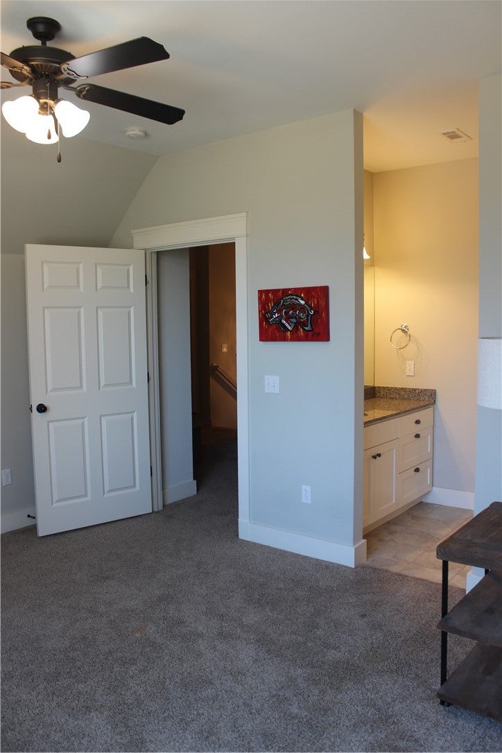 Springdale, Arkansas, 72764, United States, 4 Bedrooms Bedrooms, ,5 BathroomsBathrooms,Residential,Active,2026471