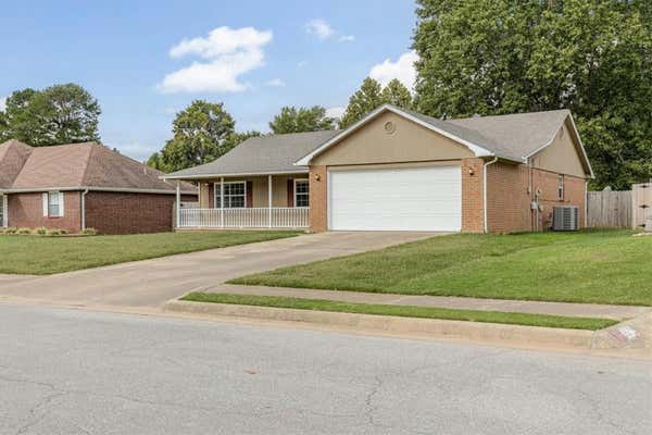 1828 SARAH LN, SPRINGDALE, AR 72762, photo 3 of 33