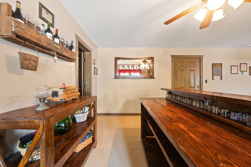 Gravette, Arkansas, 72736, United States, ,3 BathroomsBathrooms,Residential,Active,1849524