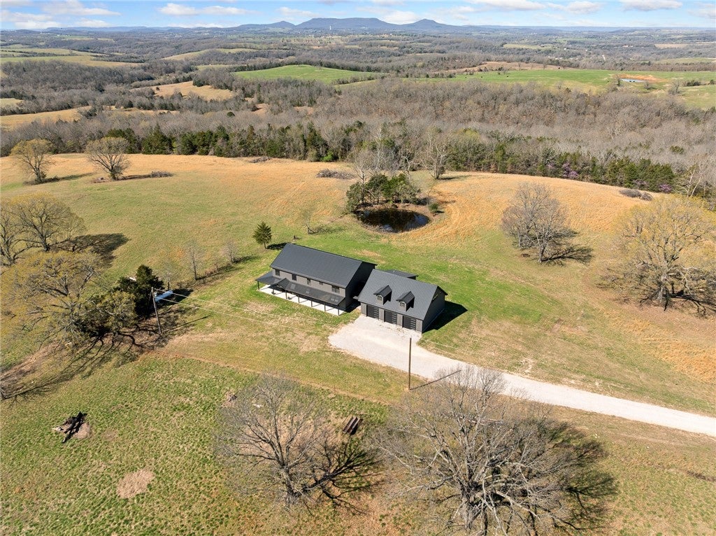 Everton, Arkansas, 72633, United States, 4 Bedrooms Bedrooms, ,5 BathroomsBathrooms,Residential,Active,1748808