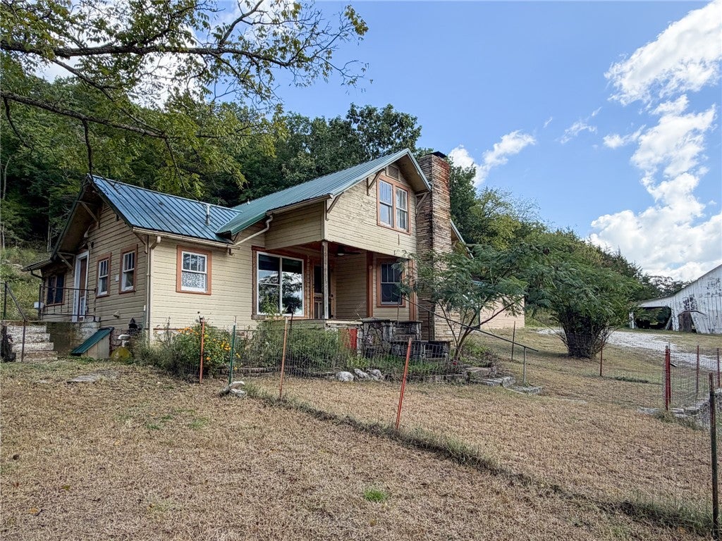 Garfield, Arkansas, 72732, United States, 6 Bedrooms Bedrooms, ,4 BathroomsBathrooms,Residential,Active,1953368