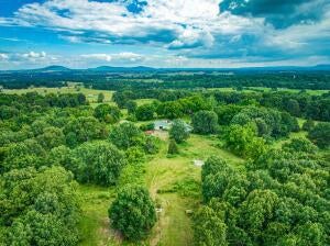 Harrison, Arkansas, 72601, United States, ,5 BathroomsBathrooms,Residential,Active,1770132