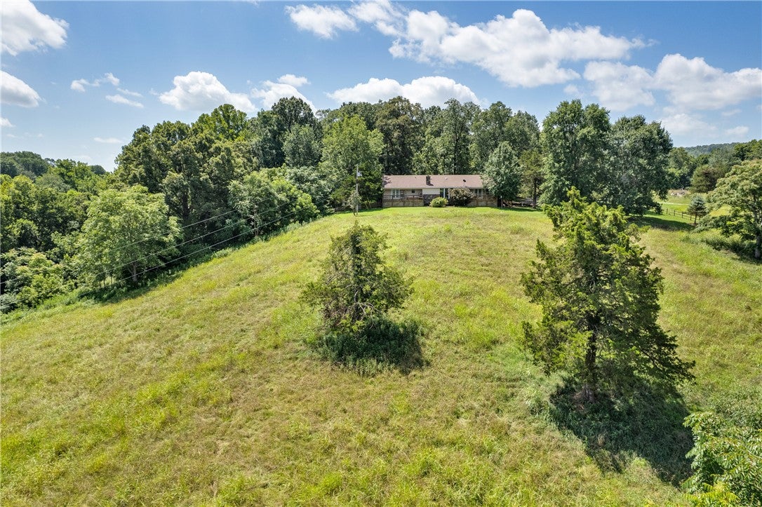 Springdale, Arkansas, 72764, United States, 5 Bedrooms Bedrooms, ,3 BathroomsBathrooms,Residential,Active,1902923