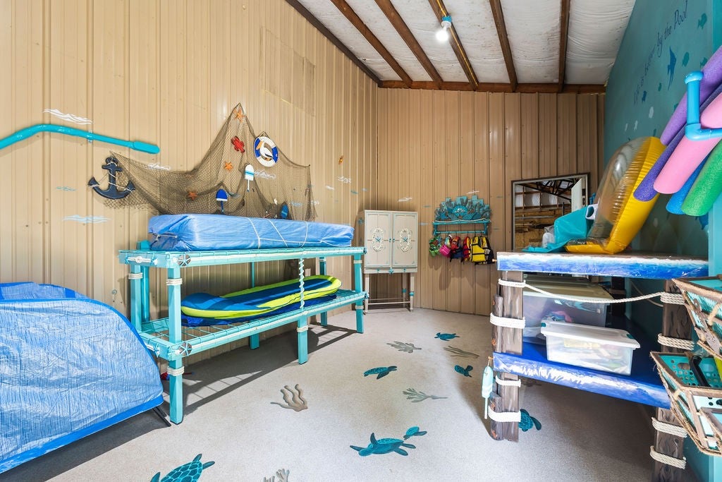 Gravette, Arkansas, 72736, United States, ,3 BathroomsBathrooms,Residential,Active,1849524