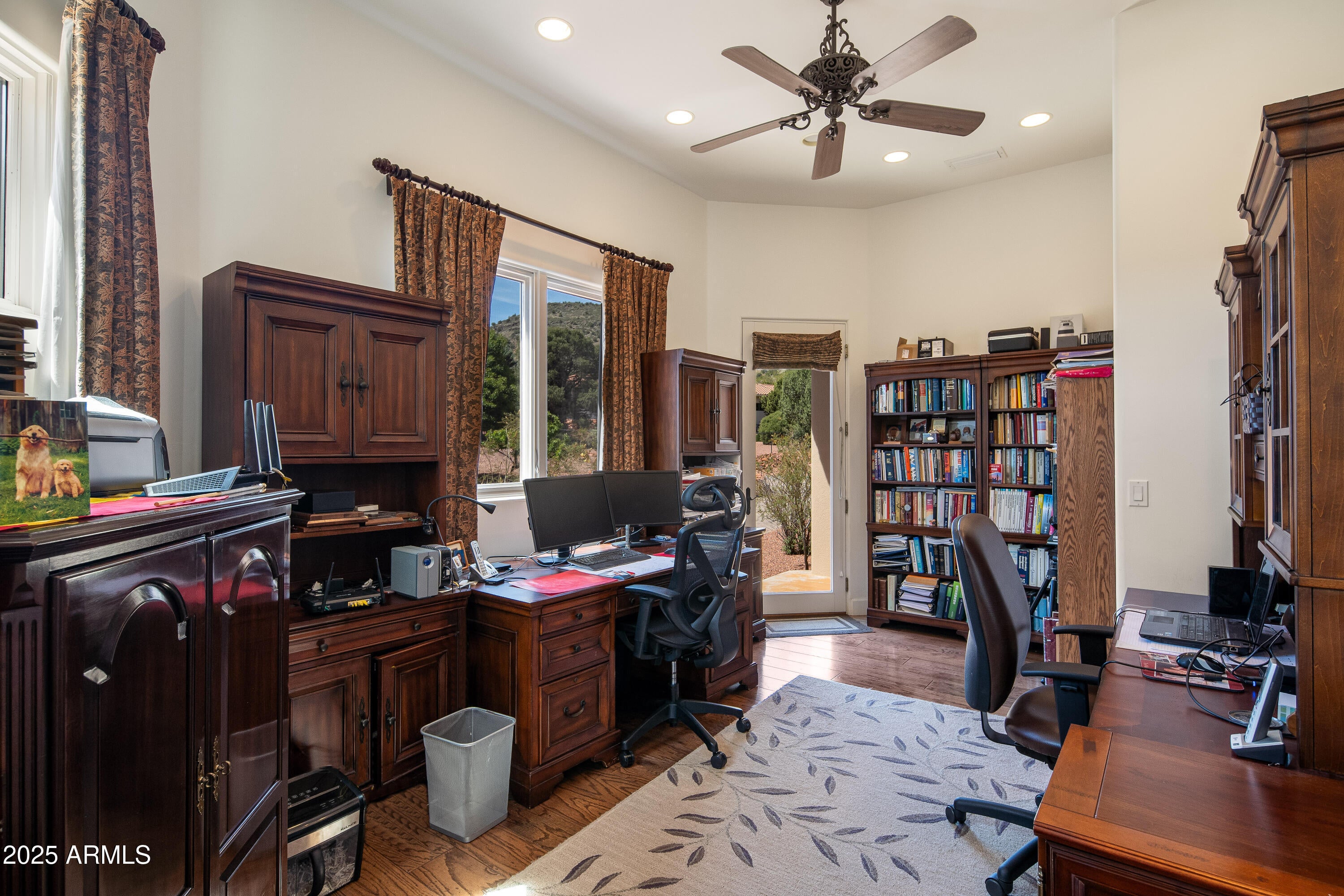 Sedona, Arizona, 86351, United States, 3 Bedrooms Bedrooms, ,3 BathroomsBathrooms,Residential,Active,1926904