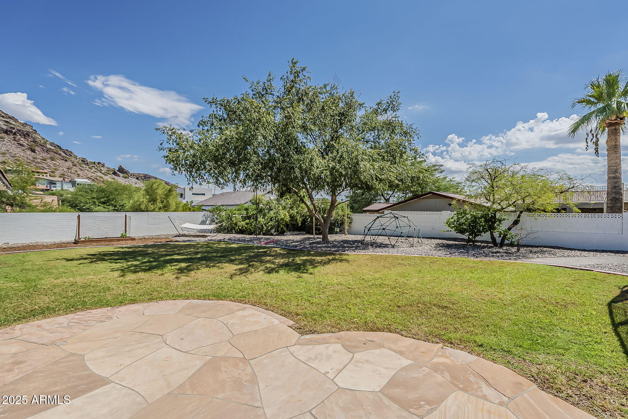 Phoenix, Arizona, 85020, United States, 4 Bedrooms Bedrooms, ,4 BathroomsBathrooms,Residential,Active,1946320