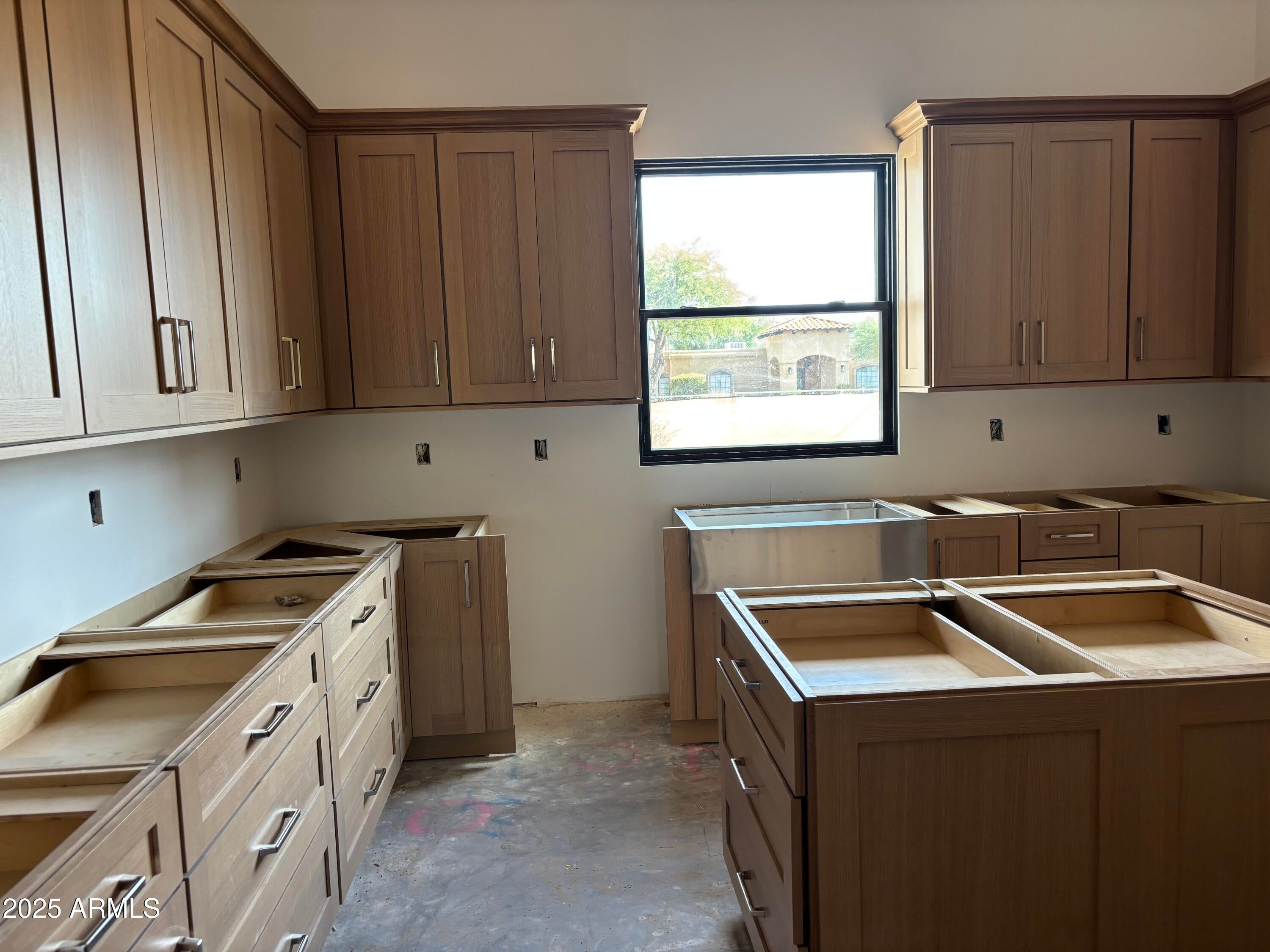 Paradise Valley, Arizona, 85253, United States, 6 Bedrooms Bedrooms, ,7 BathroomsBathrooms,Residential,Active,1863538