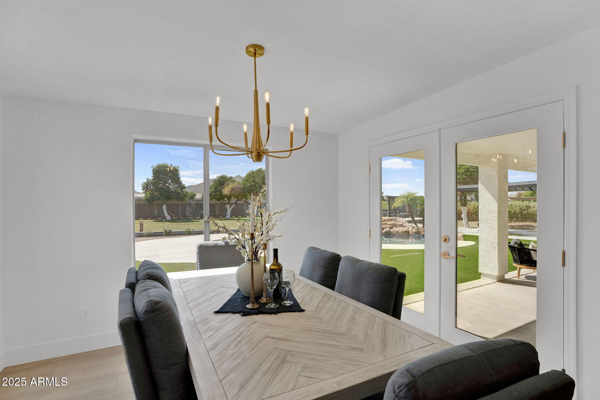 Gilbert, Arizona, 85298, United States, 5 Bedrooms Bedrooms, ,3 BathroomsBathrooms,Residential,Pending,2006857