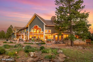 Flagstaff, Arizona, 86001, United States, 3 Bedrooms Bedrooms, ,4 BathroomsBathrooms,Residential,Active,2002669