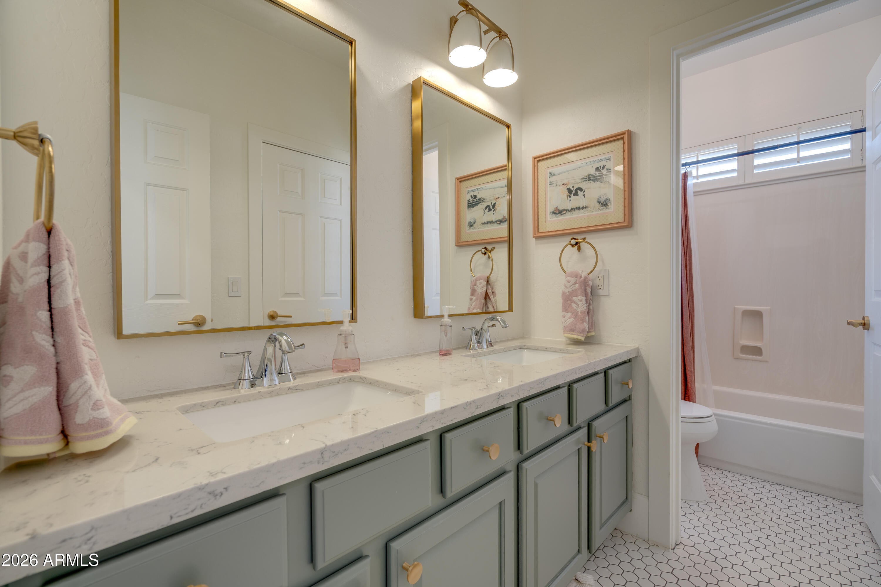 Gilbert, Arizona, 85234, United States, 6 Bedrooms Bedrooms, ,5 BathroomsBathrooms,Residential,Active,2013405