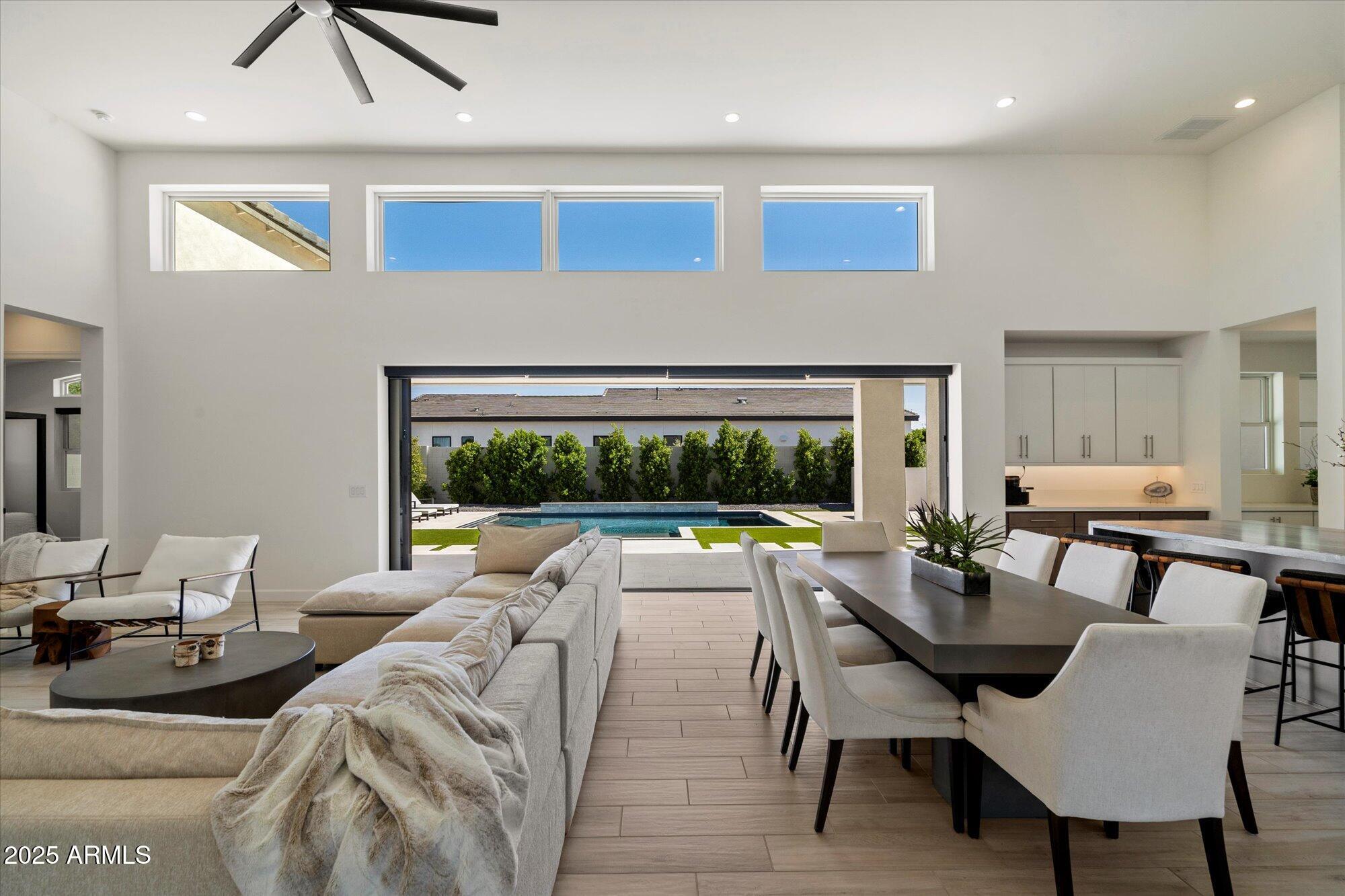 Queen Creek, Arizona, 85142, United States, 3 Bedrooms Bedrooms, ,4 BathroomsBathrooms,Residential,Active,1909837