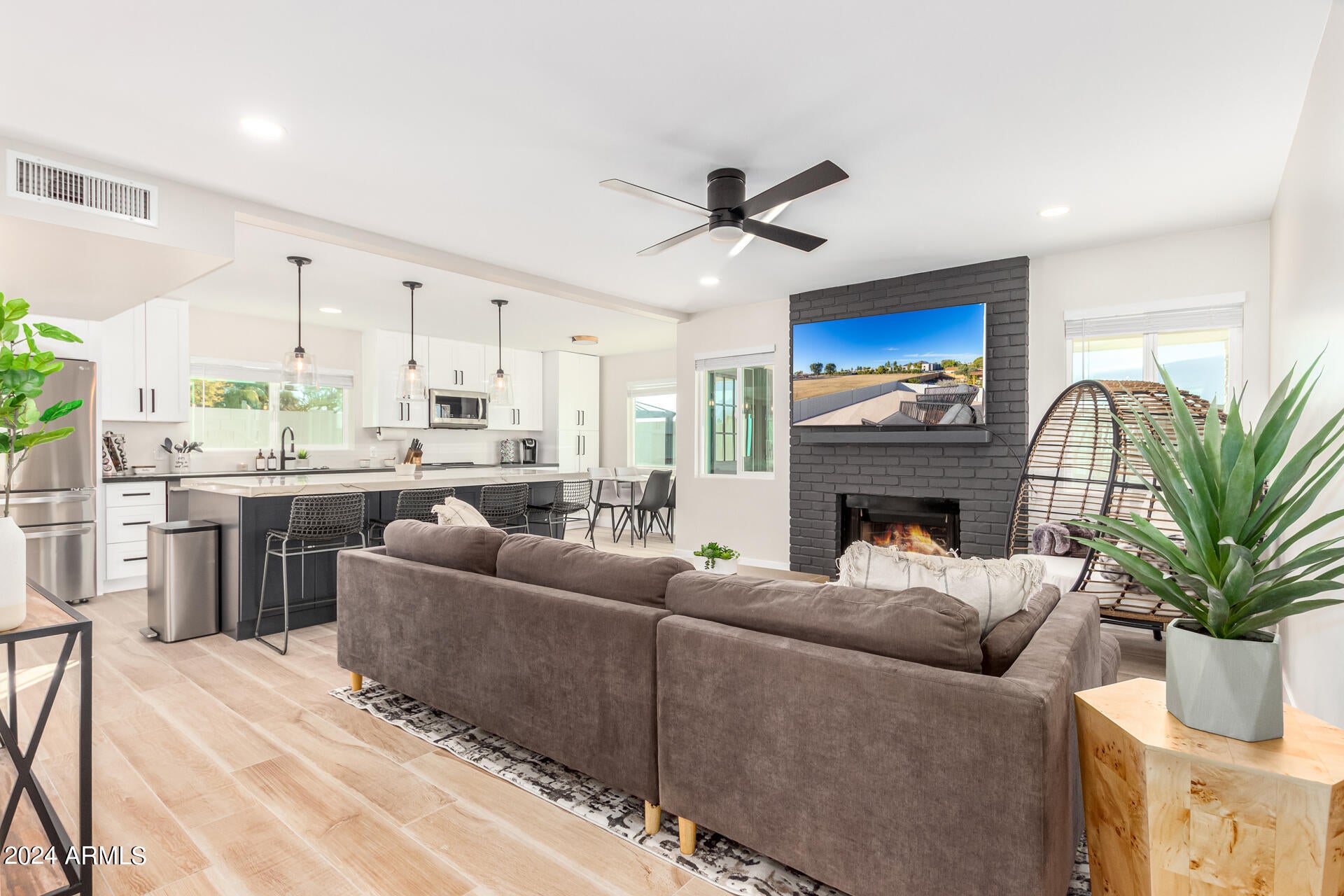 Scottsdale, Arizona, 85250, United States, 4 Bedrooms Bedrooms, ,3 BathroomsBathrooms,Residential,Active,1755287