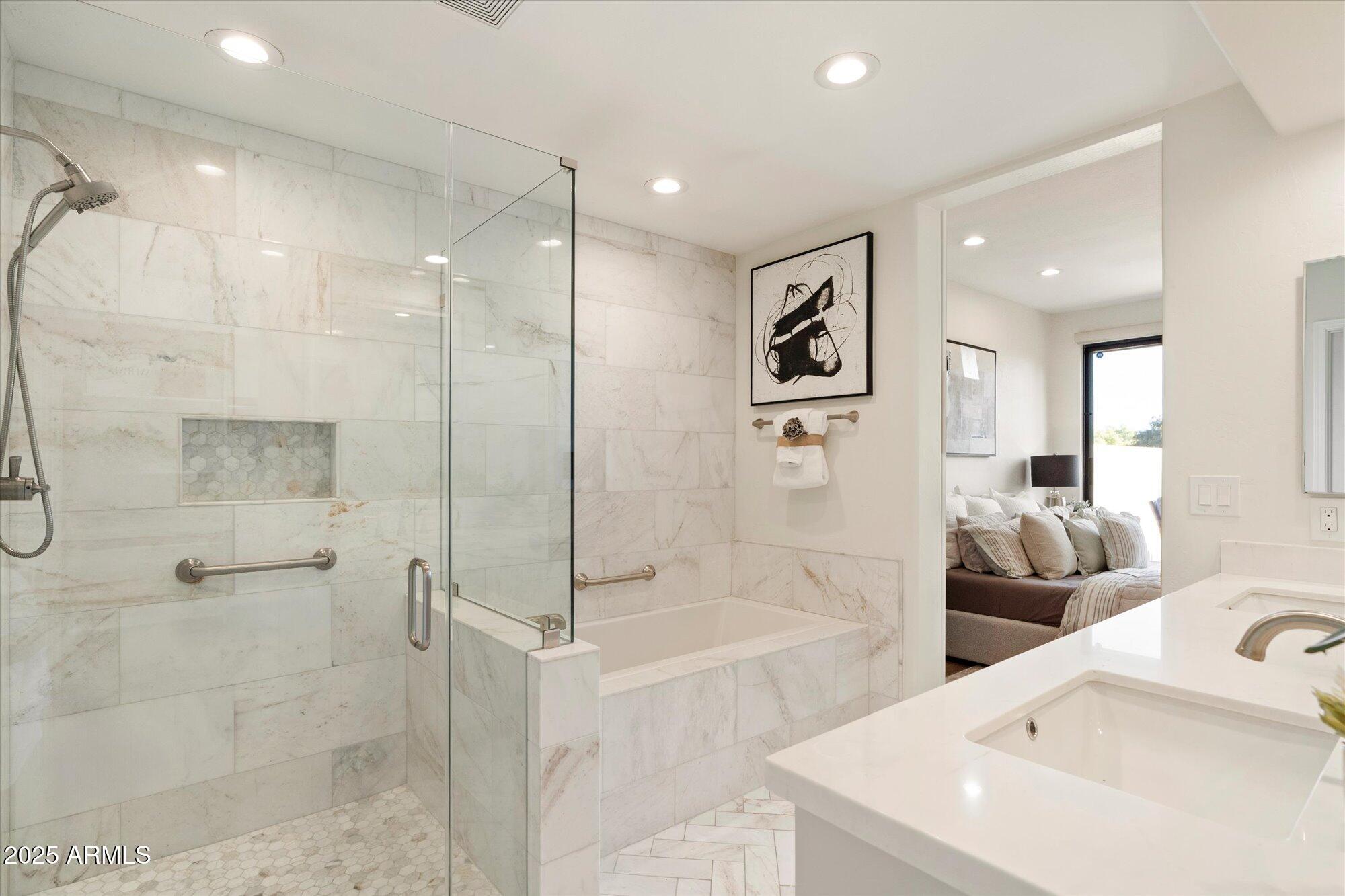 Scottsdale, Arizona, 85250, United States, 4 Bedrooms Bedrooms, ,3 BathroomsBathrooms,Residential,Active,2007185