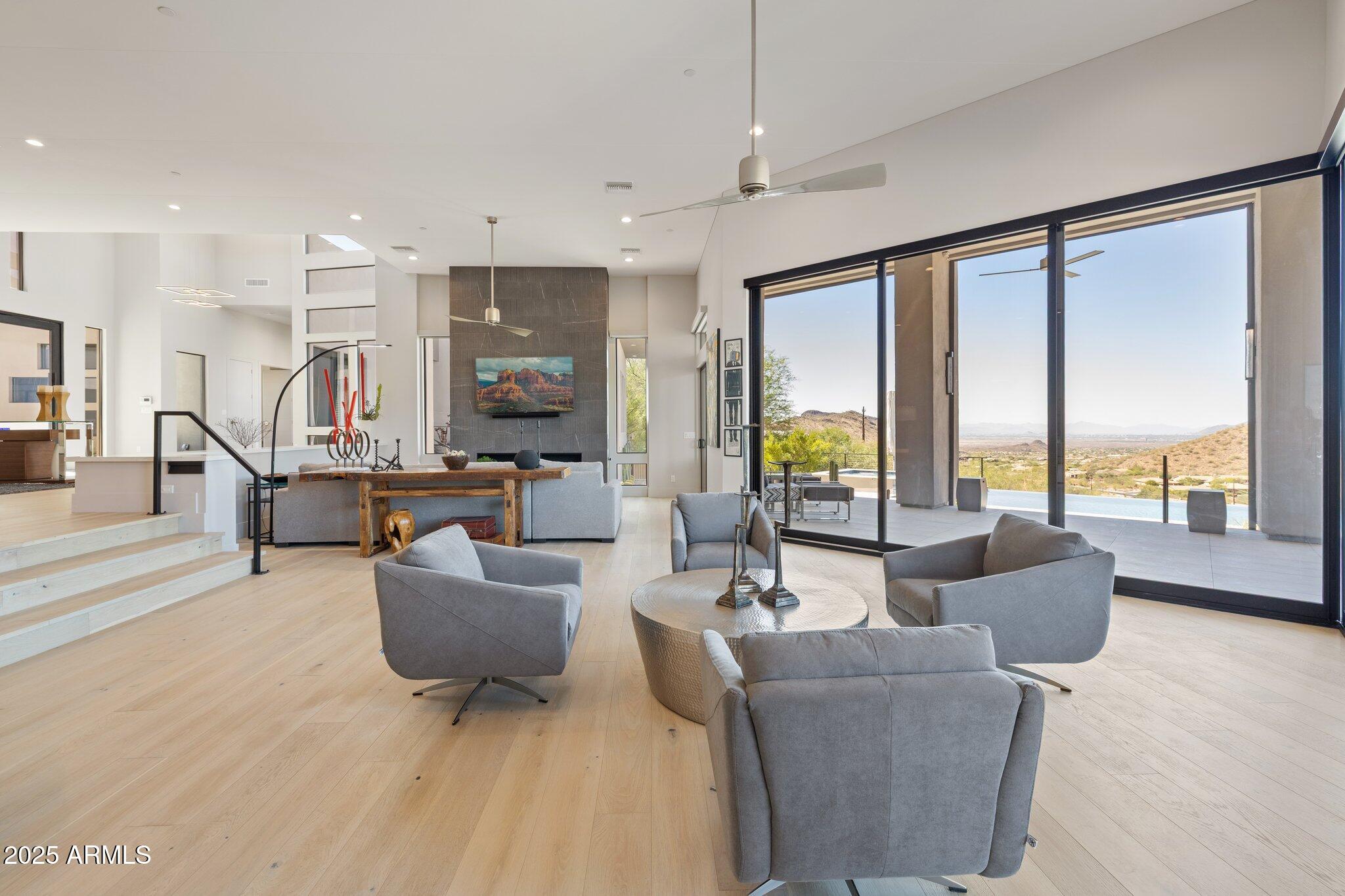 Fountain Hills, Arizona, 85268, United States, 4 Bedrooms Bedrooms, ,5 BathroomsBathrooms,Residential,Active,1951802