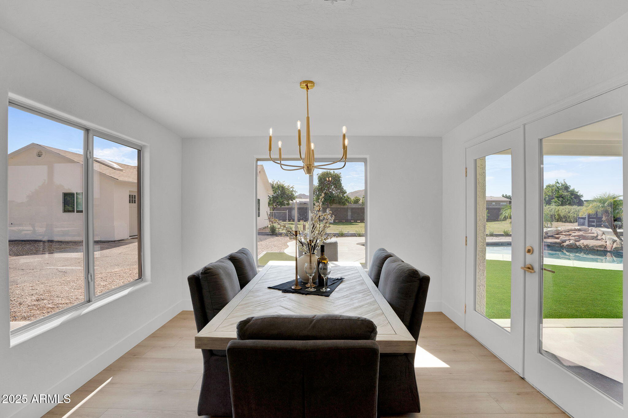 Gilbert, Arizona, 85298, United States, 5 Bedrooms Bedrooms, ,3 BathroomsBathrooms,Residential,Pending,2006857