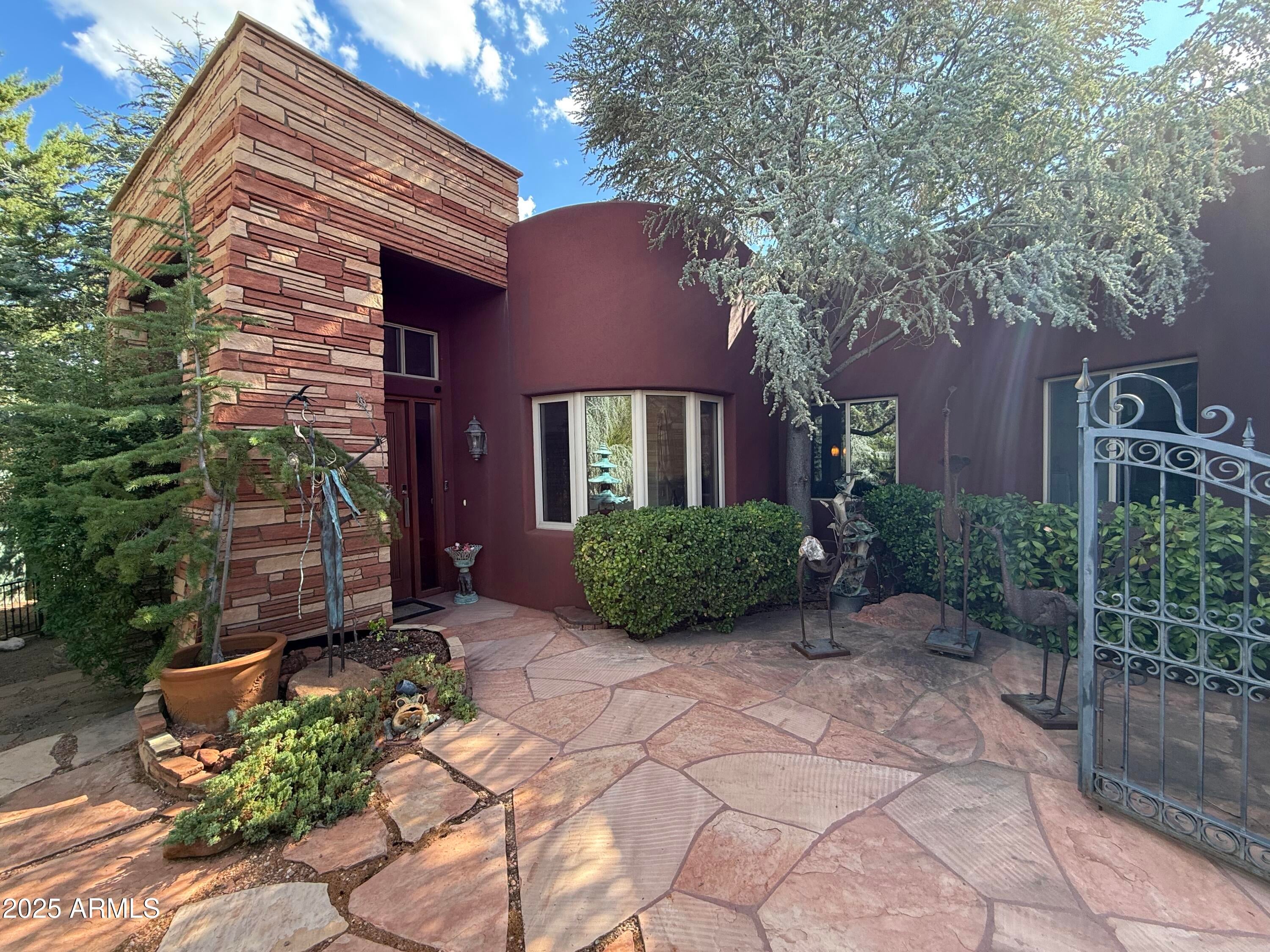 Sedona, Arizona, 86336, United States, 3 Bedrooms Bedrooms, ,3 BathroomsBathrooms,Residential,Active,1944285