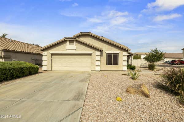 696 W MELODY AVE, GILBERT, AZ 85233, photo 3 of 35