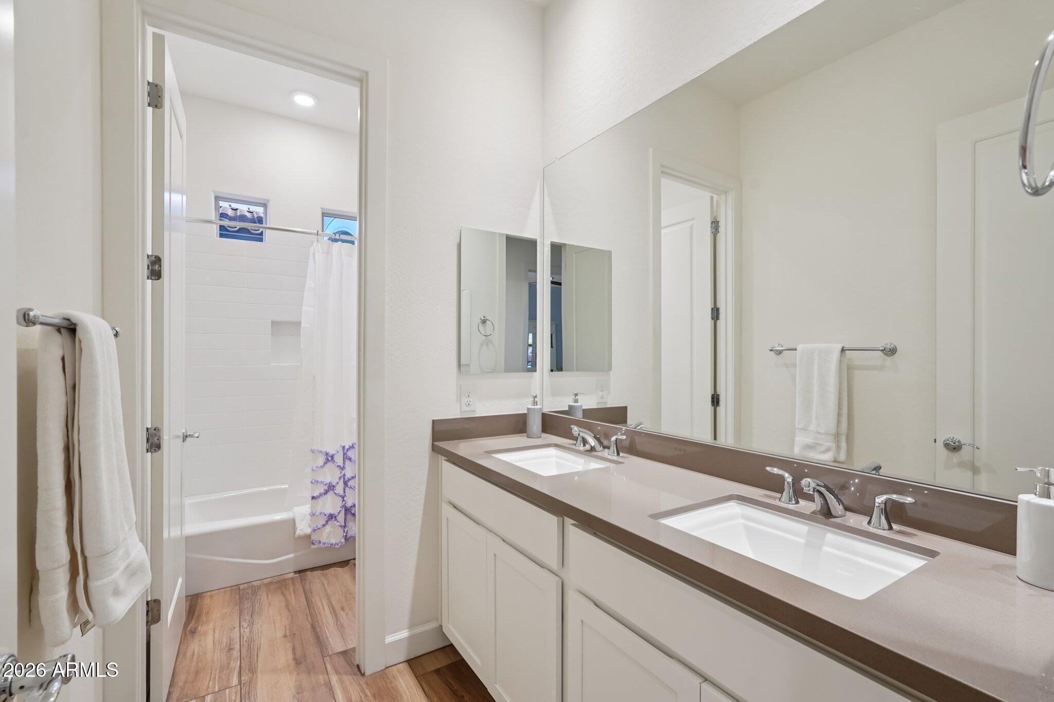 Peoria, Arizona, 85383, United States, 4 Bedrooms Bedrooms, ,4 BathroomsBathrooms,Residential,Active,2012902