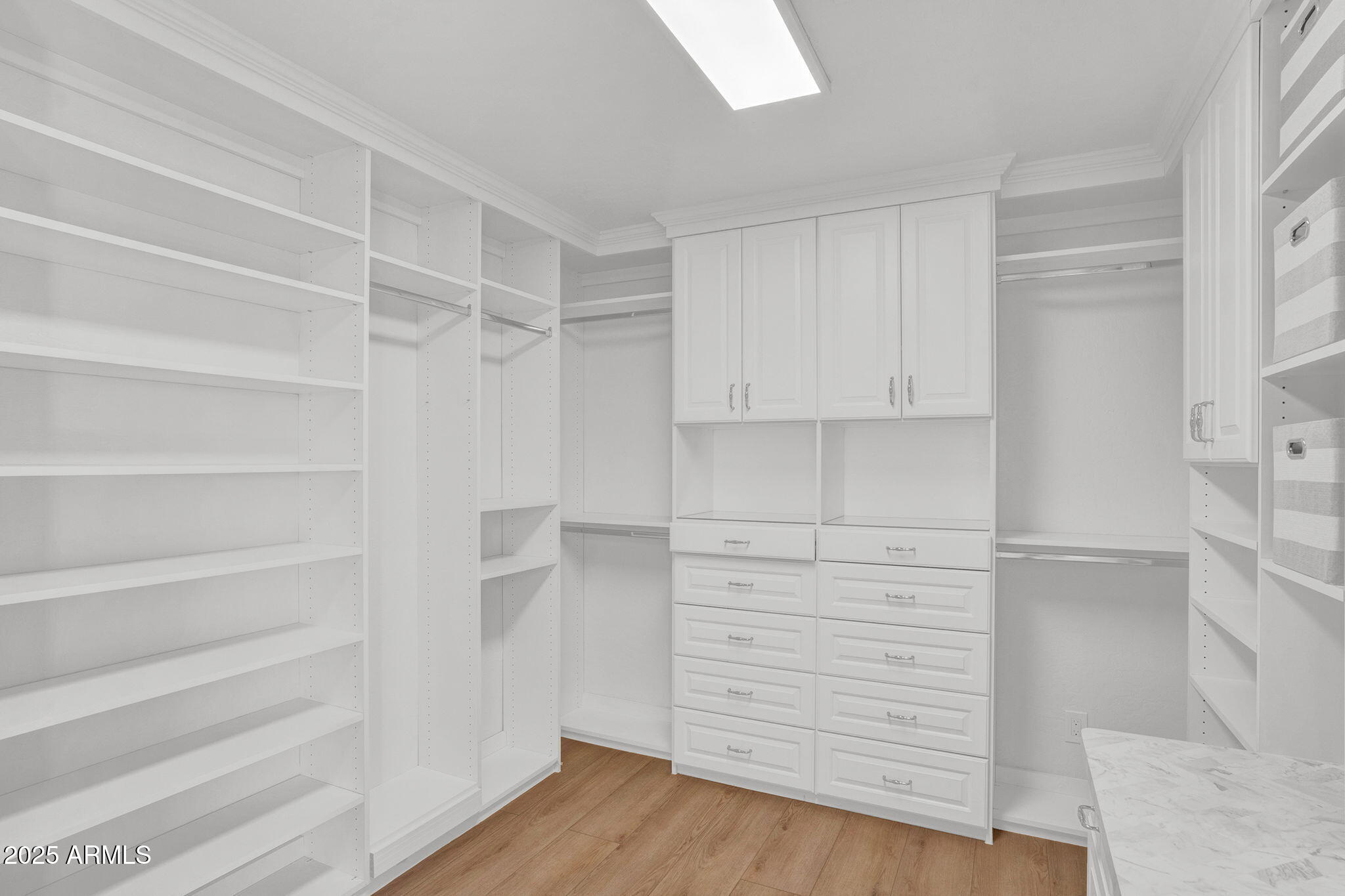 Gilbert, Arizona, 85298, United States, 5 Bedrooms Bedrooms, ,3 BathroomsBathrooms,Residential,Pending,2006857