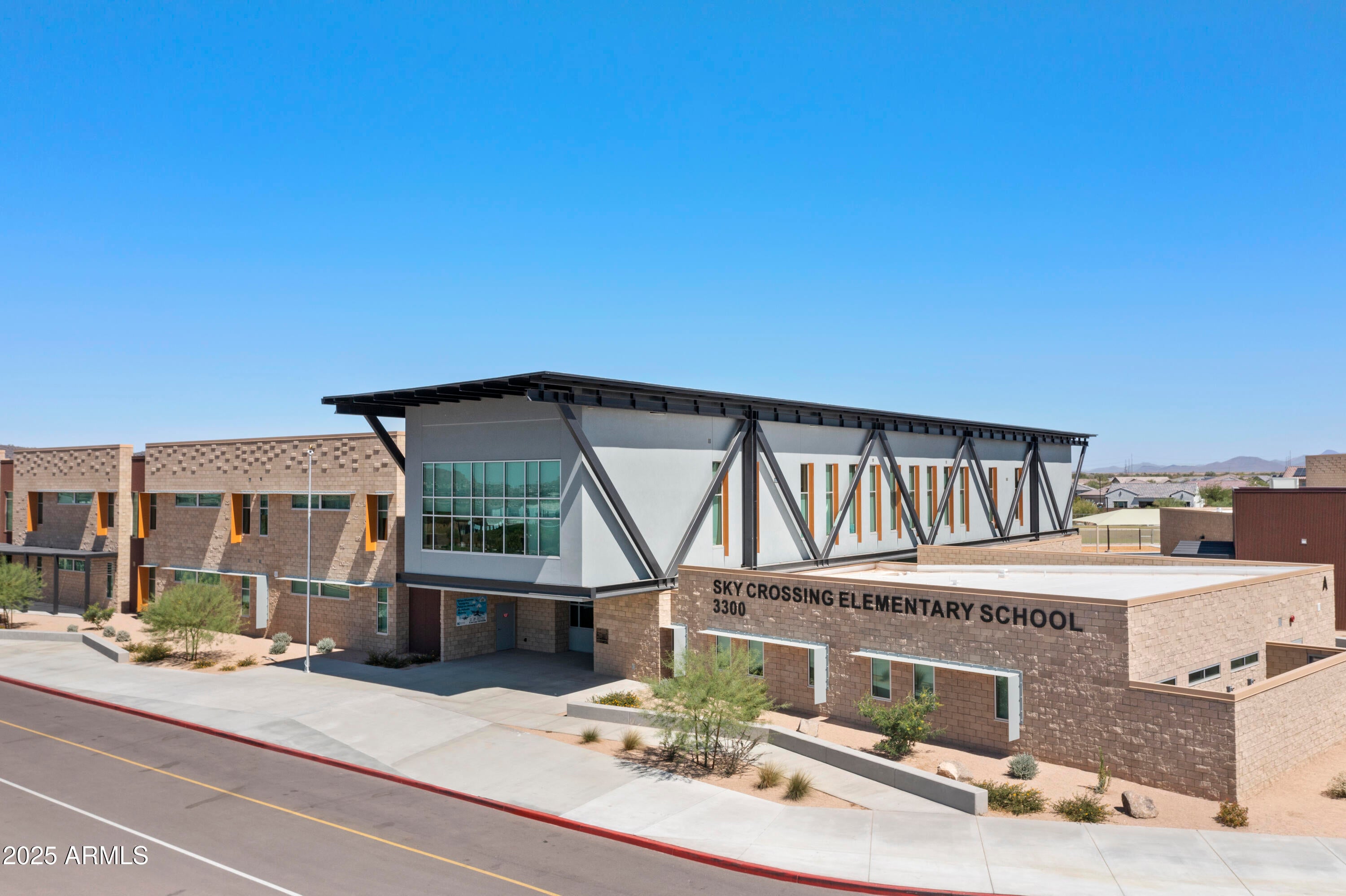 Phoenix, Arizona, 85050, United States, 4 Bedrooms Bedrooms, ,4 BathroomsBathrooms,Residential,Active,2007184