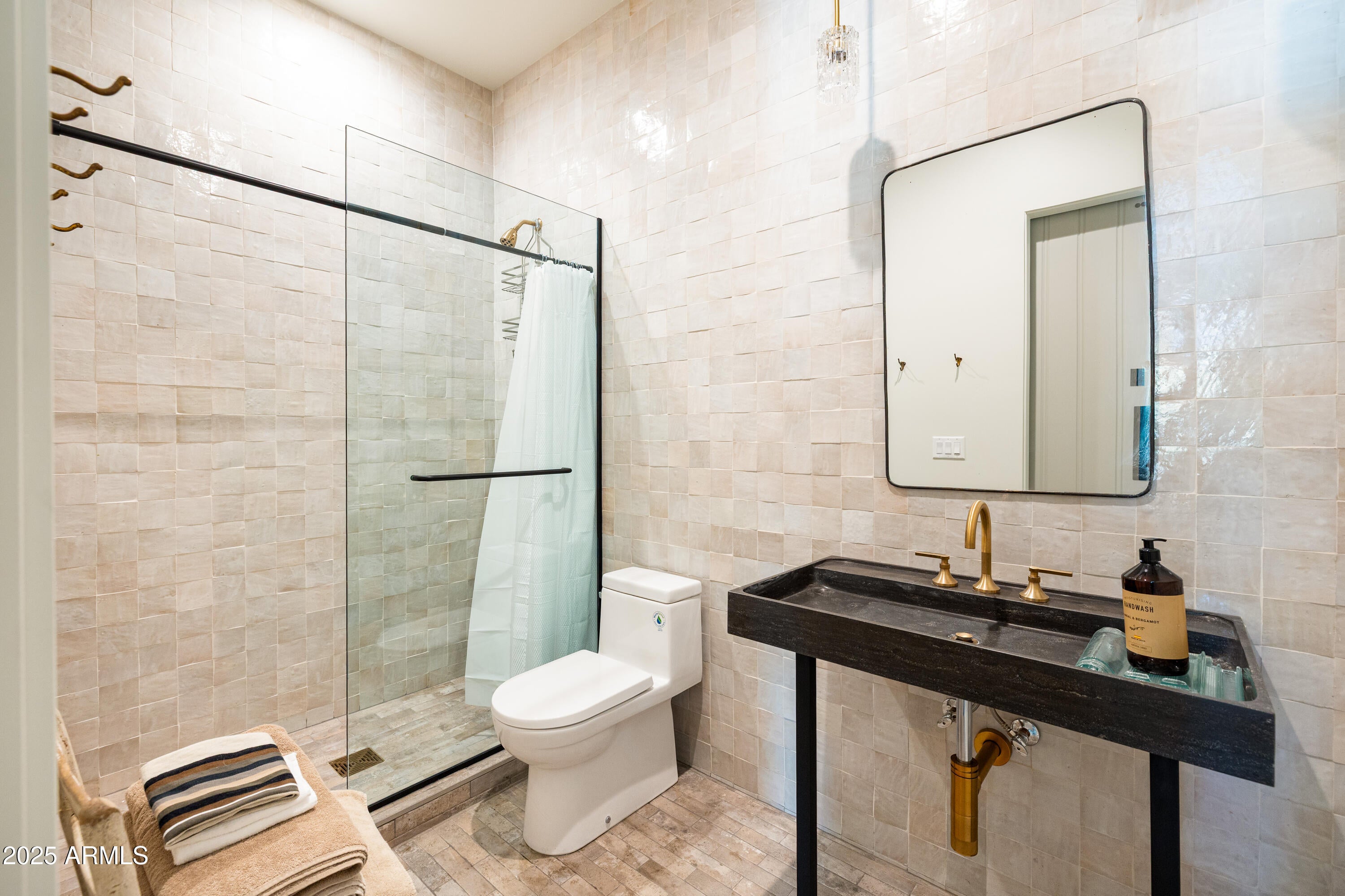 Flagstaff, Arizona, 86004, United States, 4 Bedrooms Bedrooms, ,6 BathroomsBathrooms,Residential,Active,1756417