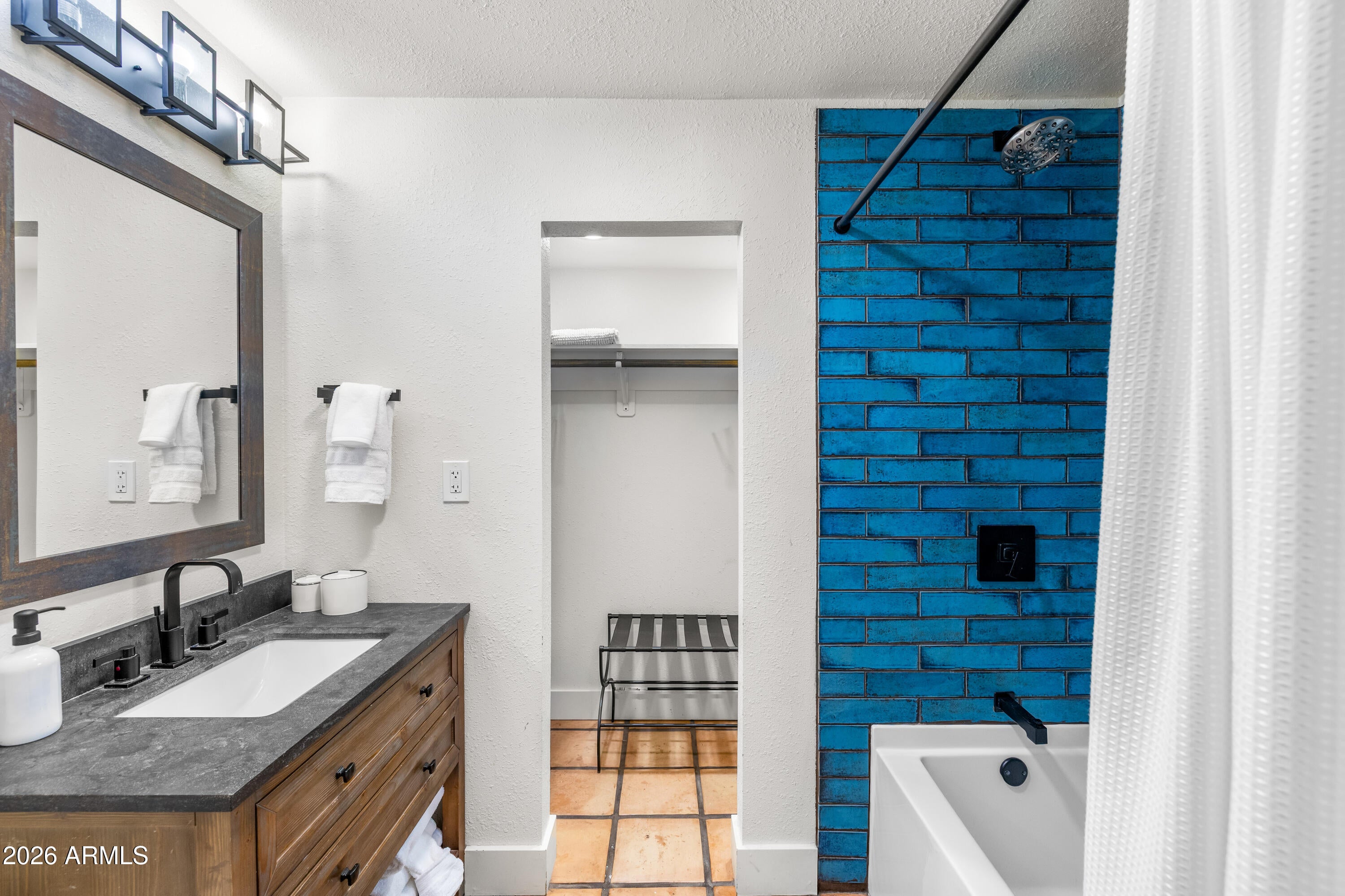 Sedona, Arizona, 86336, United States, 4 Bedrooms Bedrooms, ,5 BathroomsBathrooms,Residential,Active,2030993