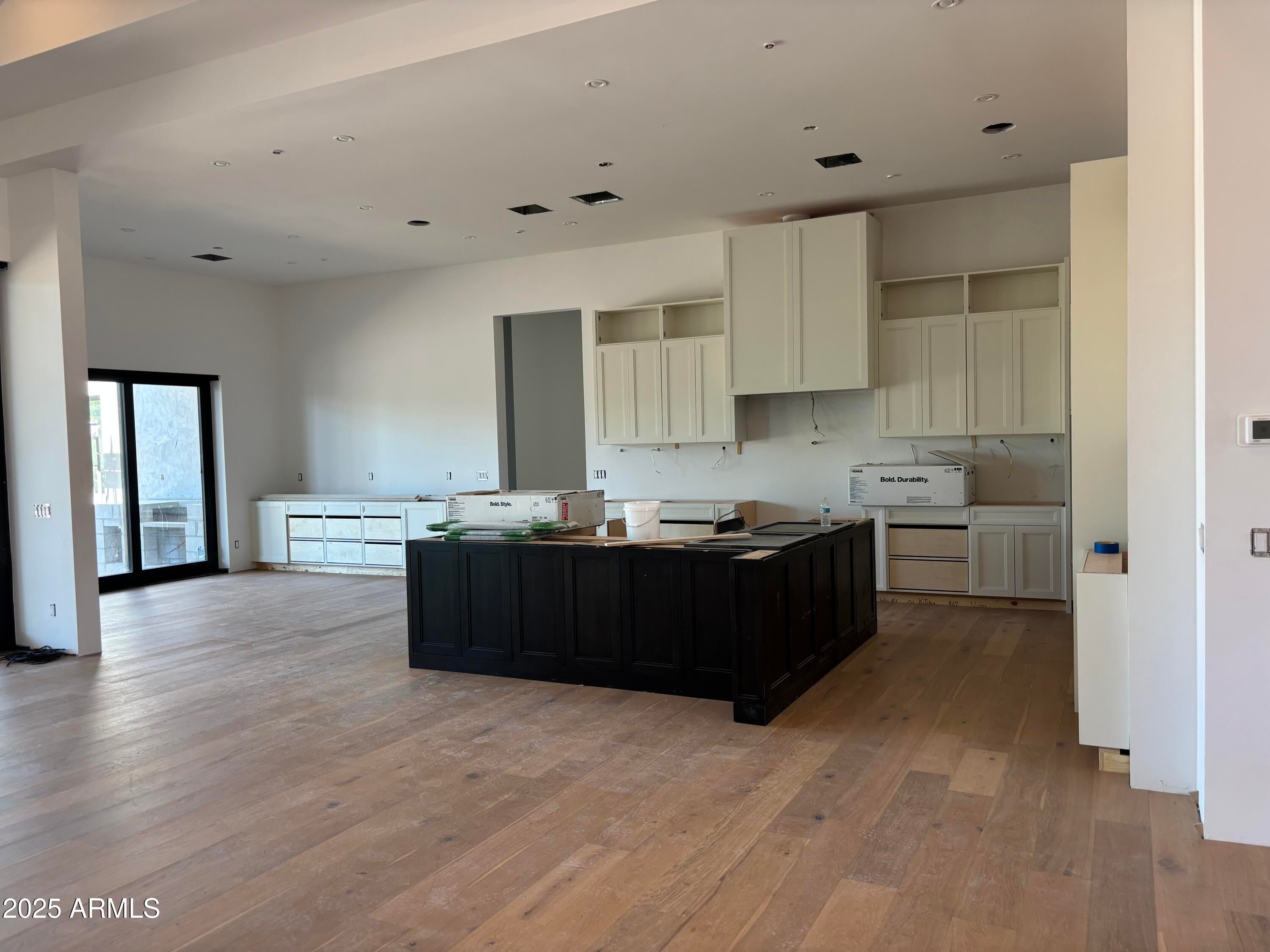 Paradise Valley, Arizona, 85253, United States, 6 Bedrooms Bedrooms, ,7 BathroomsBathrooms,Residential,Active,1863538