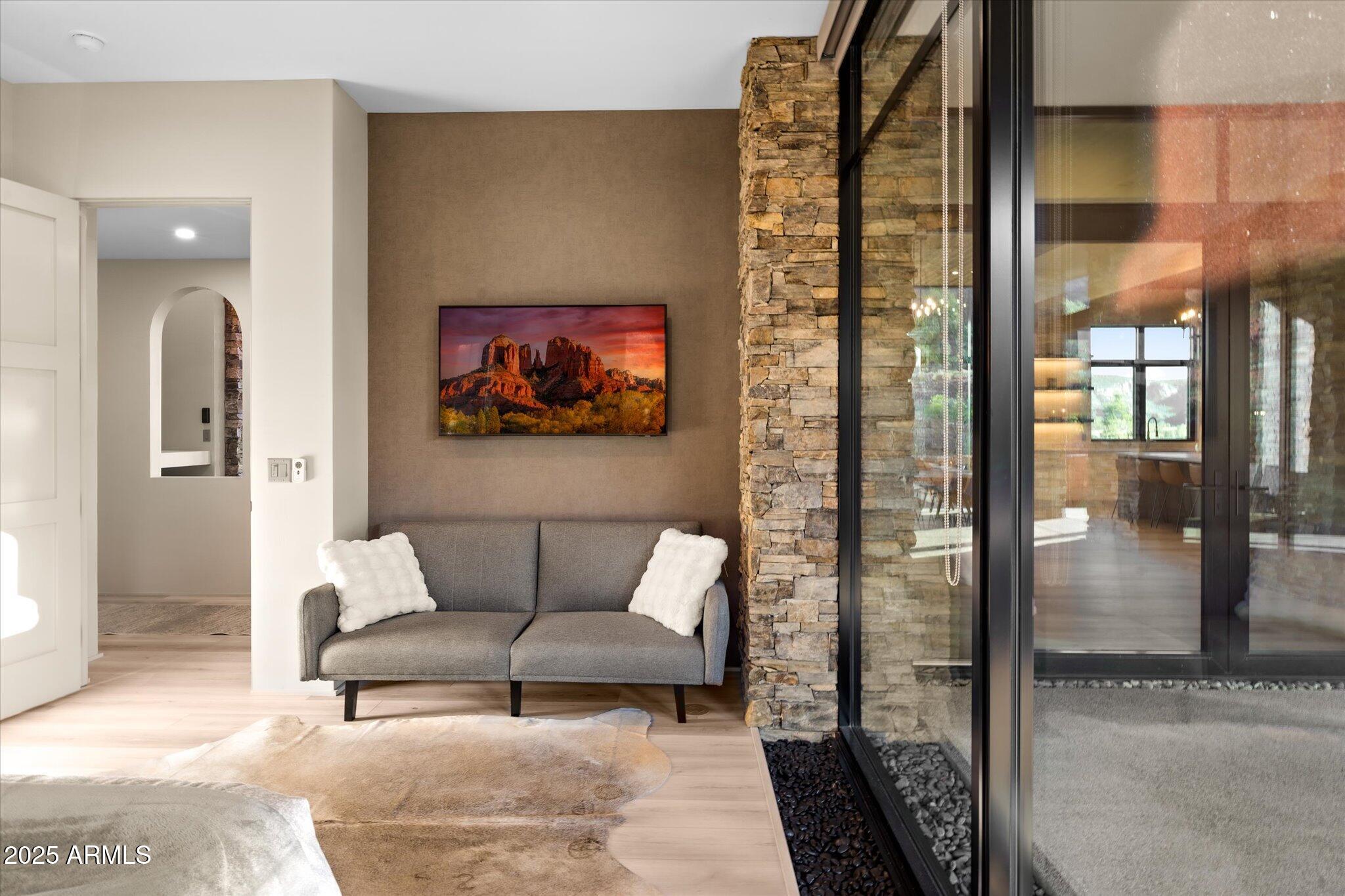 Sedona, Arizona, 86336, United States, 4 Bedrooms Bedrooms, ,4 BathroomsBathrooms,Residential,Active,1946435