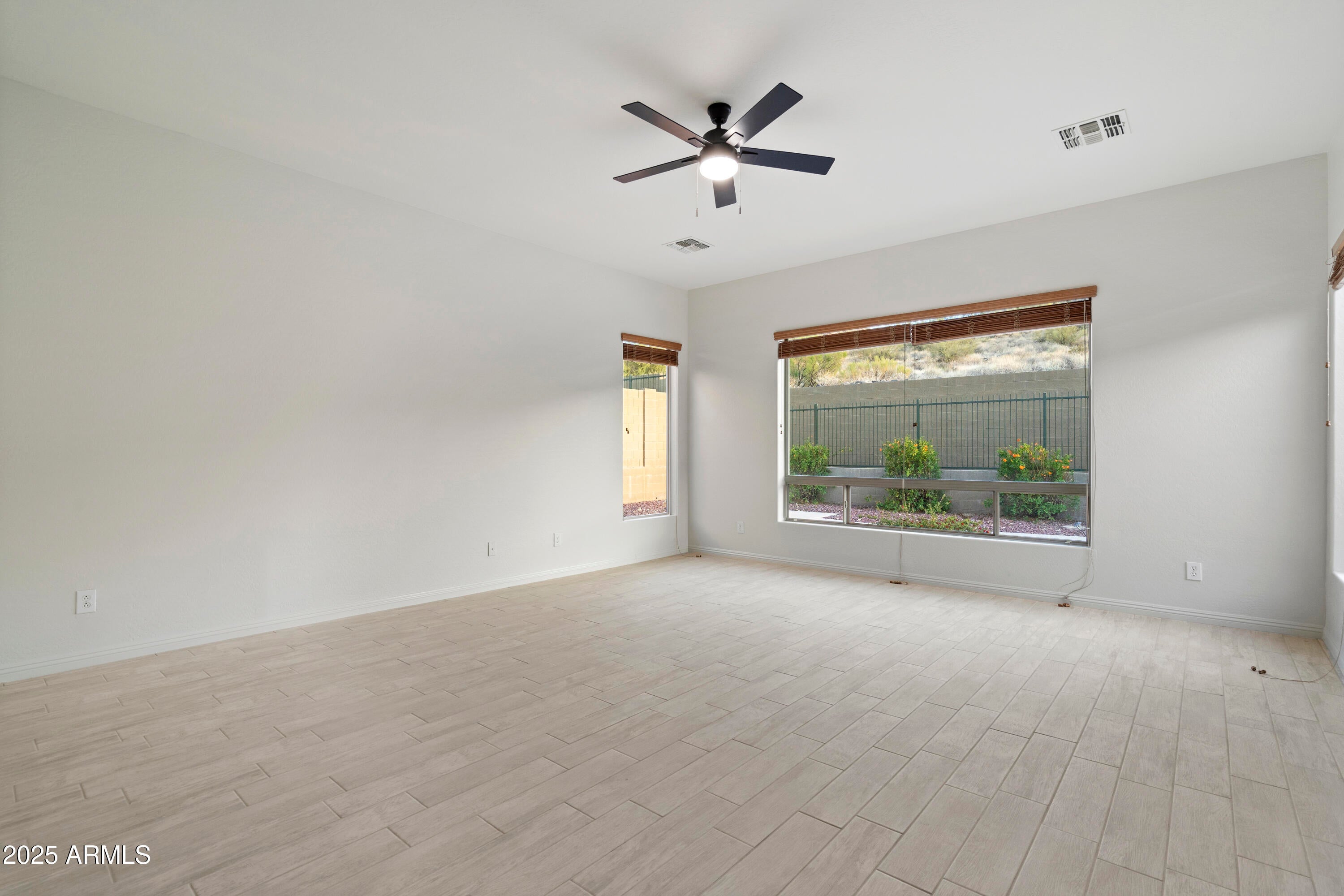 Anthem, Arizona, 85086, United States, 4 Bedrooms Bedrooms, ,3 BathroomsBathrooms,Residential,Active,1791405